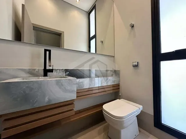 Casa com 700m² 4 quartos e 6 banheiros, à venda, no bairro Vila do Golf em Ribeirão Preto
