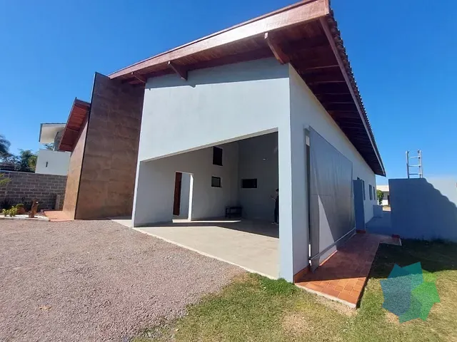 Casa com 1450m² 5 quartos e 7 banheiros, à venda ou para alugar, no bairro Condomínio Zuleika Jabour em Salto