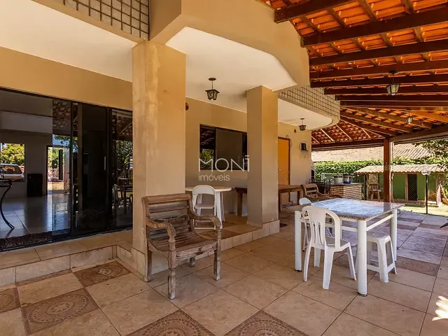 Casa 4 quartos e 5 banheiros, à venda, no bairro Setor Habitacional Jardim Botânico em Brasília