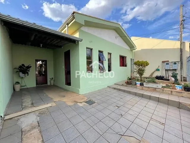 Casa com 250m² 3 quartos e 2 banheiros, à venda, no bairro Jardim Esmeralda em Santa Bárbara D'Oeste