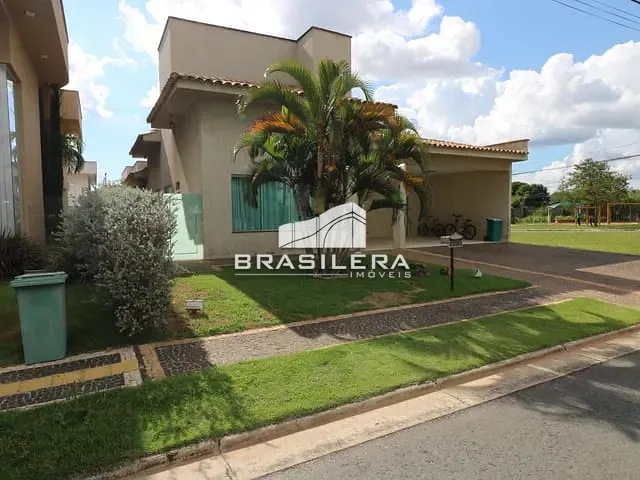Casa com 403m² 3 quartos e 3 banheiros, à venda, no bairro Jardins Lisboa em Goiânia
