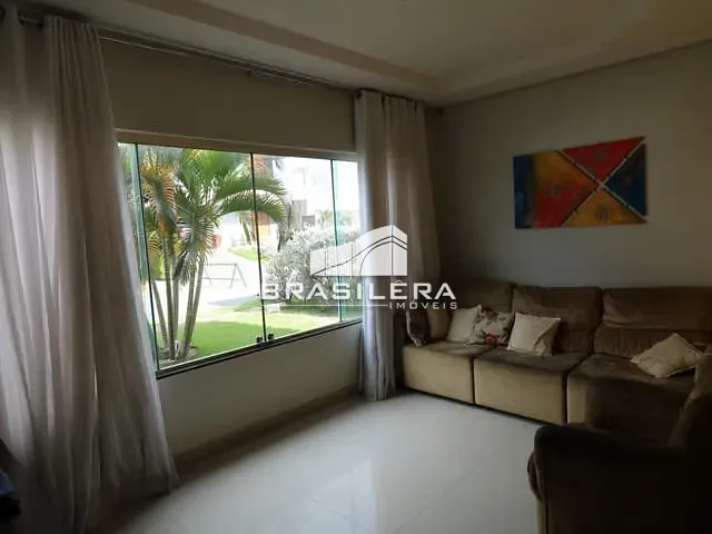 Casa com 403m² 3 quartos e 3 banheiros, à venda, no bairro Jardins Lisboa em Goiânia