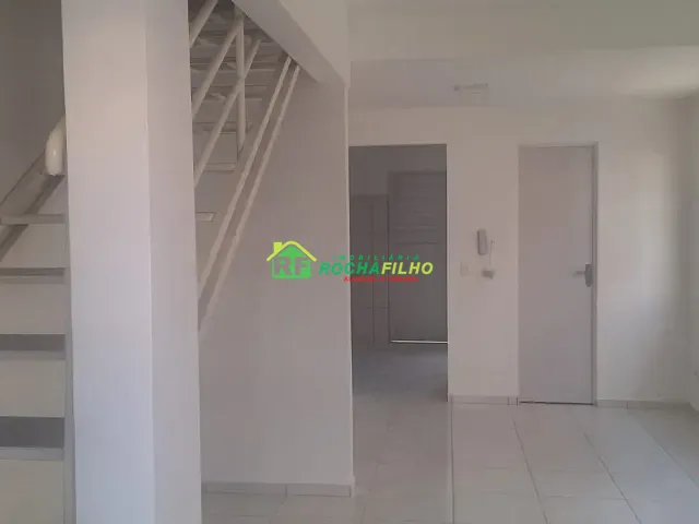 Casa com 60m², à venda, no bairro Santa Maria da Codipe em Teresina