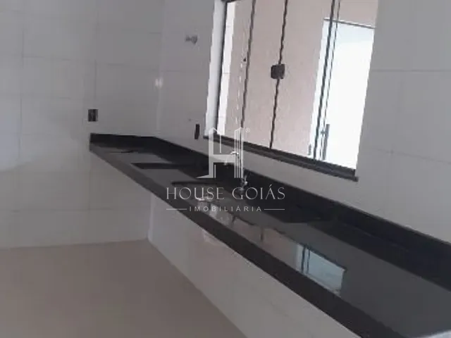 Casa com 190m² 3 quartos e 2 banheiros, à venda, no bairro Cidade Vera Cruz em Aparecida de Goiânia