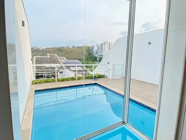 Casa 4 quartos e 4 banheiros, à venda, no bairro Jardim Amália em Volta Redonda