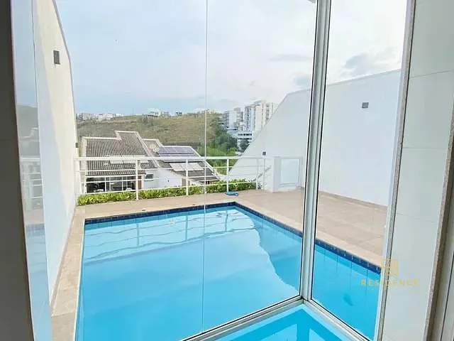 Casa 4 quartos e 4 banheiros, à venda, no bairro Jardim Amália em Volta Redonda