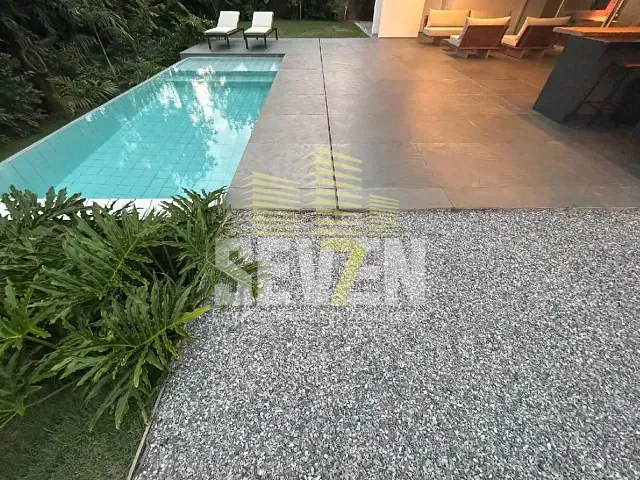 Casa com 2100m² 3 quartos e 4 banheiros, à venda, no bairro Jardim Shangri-Lá em Bauru