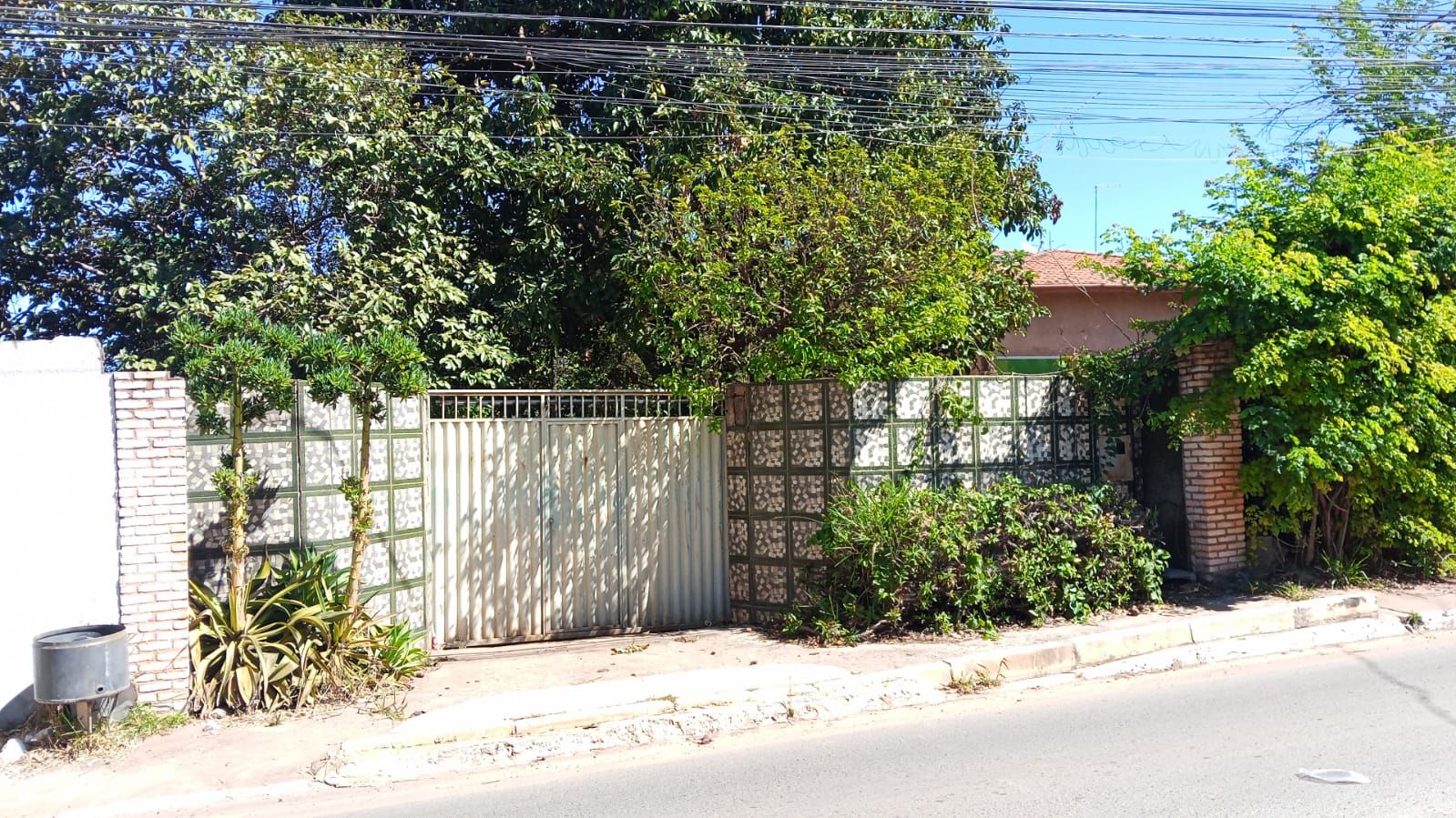 Casa, 5 quartos, 250 m² - Foto 1
