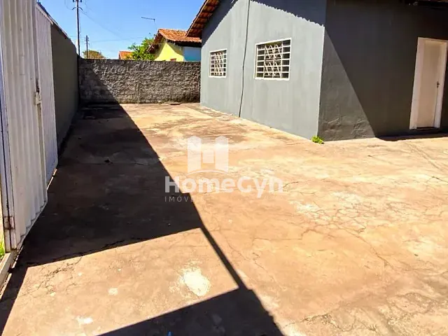 Casa com 382m² 3 quartos e 1 banheiro, para alugar, no bairro Papillon Park em Aparecida de Goiânia