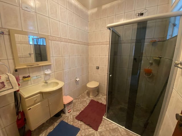 Casa com 250m² 3 quartos e 2 banheiros, à venda, no bairro Jardim Aeroporto em Poços de Caldas