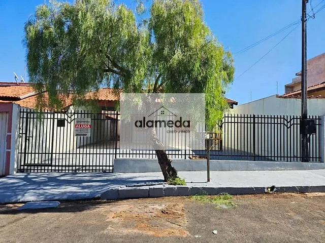 Casa 3 quartos e 2 banheiros, para alugar, no bairro JARDIM MARIA ESTELA em Jacarezinho