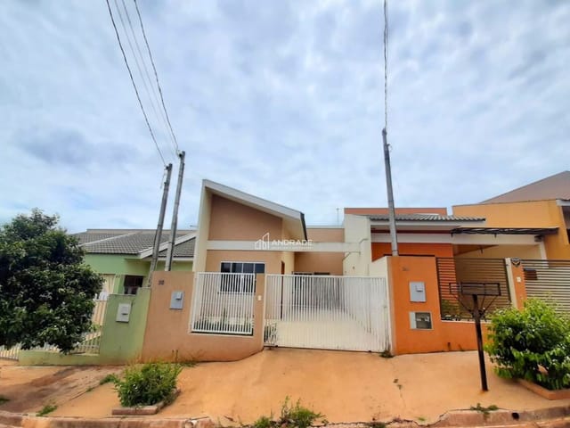 Casa com 154m² 2 quartos e 1 banheiro, à venda, no bairro Pirapó em Apucarana