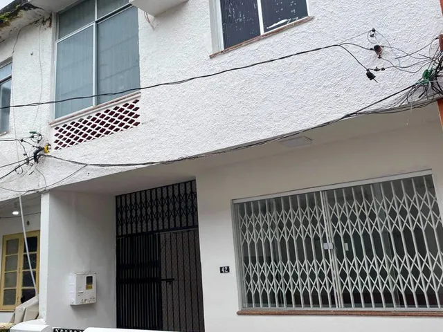 Casa com 100m² 3 quartos e 2 banheiros, para alugar, no bairro BATISTA CAMPOS em Belém