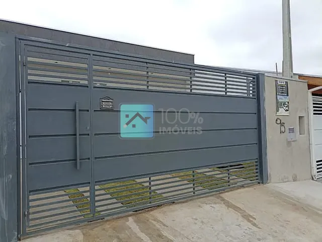 Casa com 140m² 3 quartos e 2 banheiros, à venda, no bairro Residencial Santa Paula em Jacareí