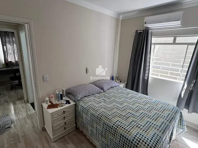 Casa com 276m² 3 quartos e 2 banheiros, à venda, no bairro Santa Rosa em Londrina