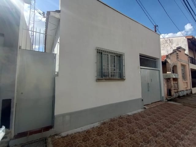 Casa com 280m² 3 quartos e 2 banheiros, à venda, no bairro Centro em Tatuí
