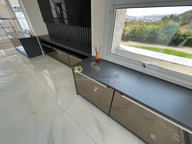 Casa com 455m² 4 quartos e 4 banheiros, à venda, no bairro Cidade Universitária Pedra Branca em Palhoça