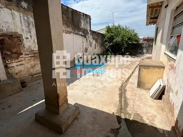 Casa com 78m², à venda, no bairro VILA TONINHO ZEITUNE em GUAXUPÉ