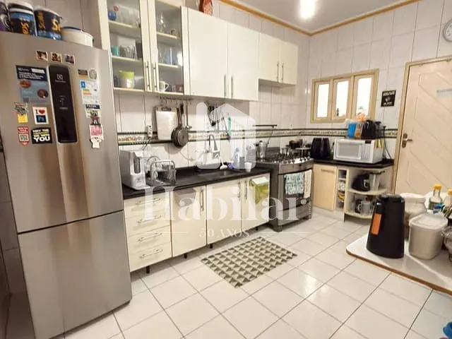 Casa com 240m² 3 quartos e 3 banheiros, à venda, no bairro Coroa do Meio em Aracaju