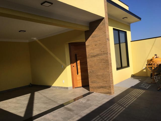 Casa com 250m² 3 quartos e 2 banheiros, à venda, no bairro Não informado em Vinhedo