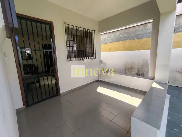Casa com 264m² 2 quartos e 2 banheiros, à venda, no bairro Indaiá em Caraguatatuba
