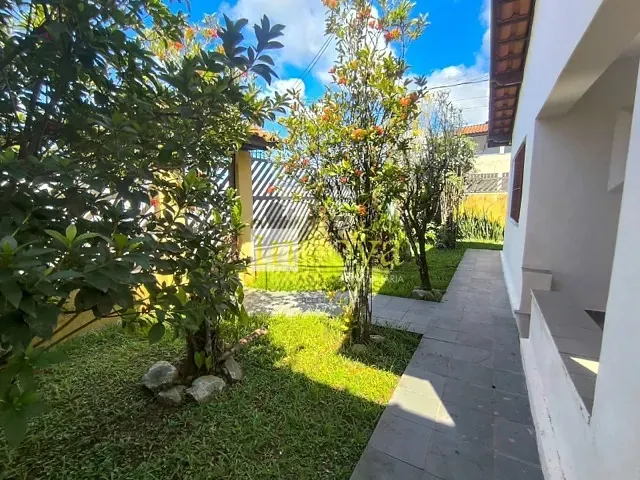 Casa com 264m² 2 quartos e 2 banheiros, à venda, no bairro Indaiá em Caraguatatuba