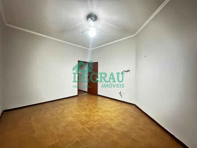 Casa 3 quartos e 2 banheiros, à venda, no bairro Jardim Ferrari em Itapeva