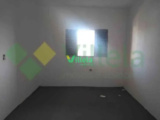 Casa 1 quarto e 2 banheiros, à venda, no bairro Vila Itaquassu em Itaquaquecetuba