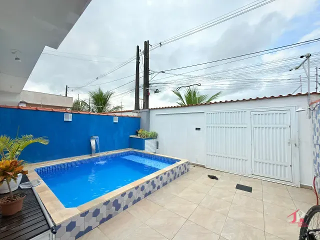 Casa 2 quartos e 2 banheiros, à venda, no bairro Nova Itanhaém (Praia) em Itanhaém