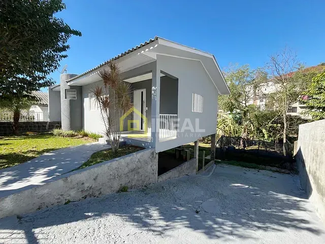 Casa com 70m² 3 quartos e 1 banheiro, à venda, no bairro Nações em Concórdia