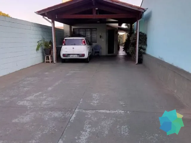 Casa com 264m² 3 quartos e 2 banheiros, à venda, no bairro Centro em Salto