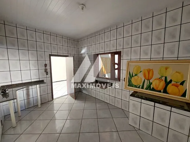 Casa com 375m² 3 quartos e 1 banheiro, à venda, no bairro Bela Vista em Araçuaí