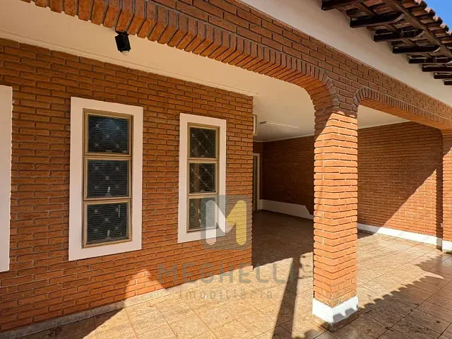 Casa com 250m² 2 quartos e 2 banheiros, para alugar, no bairro Jardim Boa Vista em Serrana