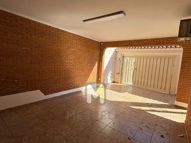 Casa com 250m² 2 quartos e 2 banheiros, para alugar, no bairro Jardim Boa Vista em Serrana
