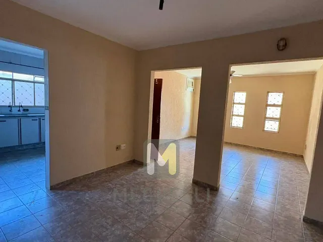 Casa com 250m² 2 quartos e 2 banheiros, para alugar, no bairro Jardim Boa Vista em Serrana