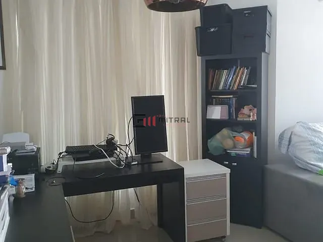 Casa com 200m² 3 quartos e 2 banheiros, à venda, no bairro Residencial Abussafe em Londrina