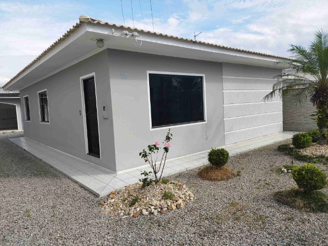 Casa 3 quartos e 2 banheiros, à venda, no bairro Centro em Palhoça