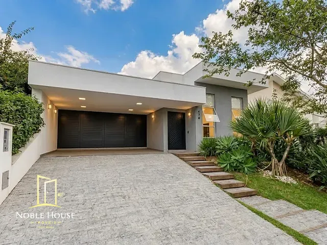 Casa com 300m² 3 quartos e 3 banheiros, à venda, no bairro Pinheirinho em Vinhedo