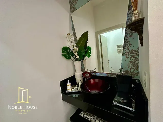 Casa com 300m² 3 quartos e 3 banheiros, à venda, no bairro Pinheirinho em Vinhedo