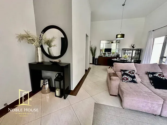 Casa com 300m² 3 quartos e 3 banheiros, à venda, no bairro Pinheirinho em Vinhedo