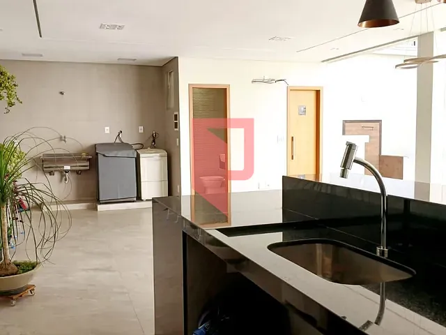 Casa com 350m² 4 quartos e 6 banheiros, à venda, no bairro Caiçaras em Belo Horizonte