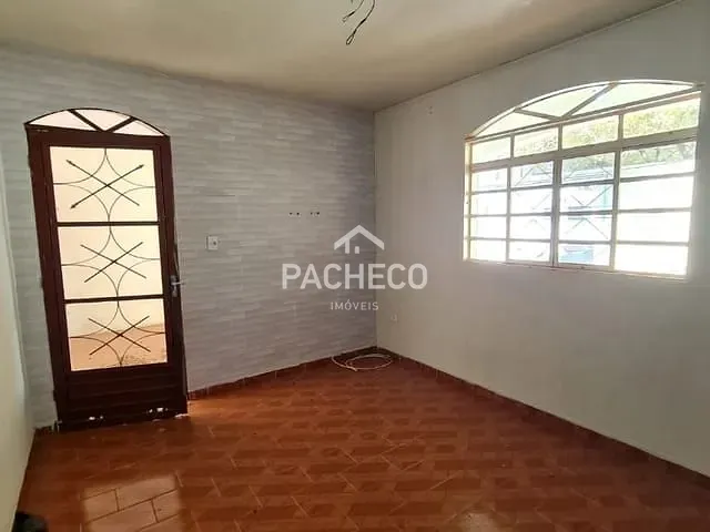 Casa com 150m² 2 quartos e 1 banheiro, à venda, no bairro Conjunto Habitacional dos Trabalhadores em Santa Bárbara d'Oeste