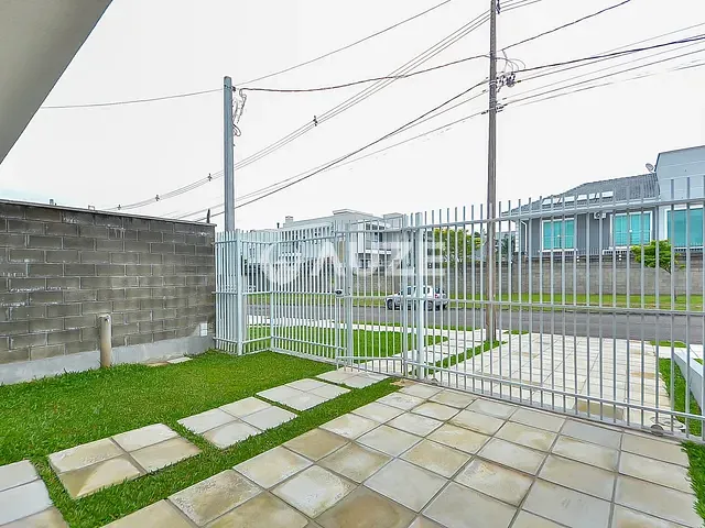 Casa com 153m² 3 quartos e 3 banheiros, à venda, no bairro Xaxim em Curitiba