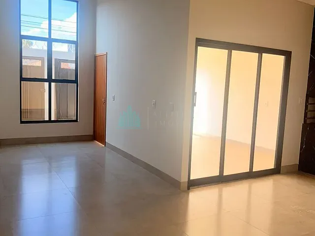 Casa 3 quartos e 2 banheiros, à venda, no bairro Loteamento Residencial Jardim Laranjeiras em Catalão