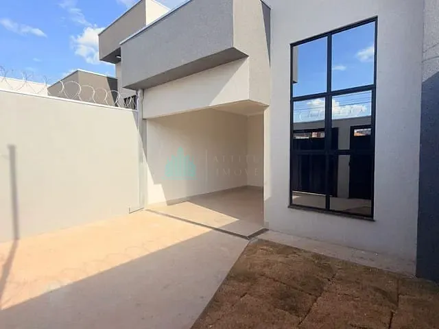 Casa 3 quartos e 2 banheiros, à venda, no bairro Loteamento Residencial Jardim Laranjeiras em Catalão