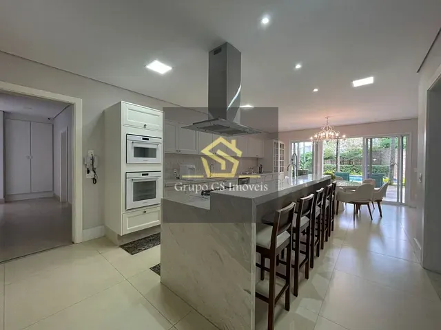 Casa com 1200m² 5 quartos e 9 banheiros, à venda, no bairro Dois Córregos em Valinhos