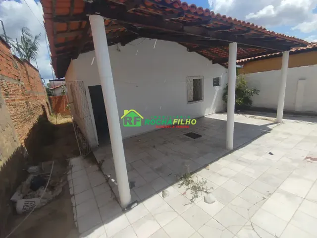 Casa com 150m² 2 quartos e 1 banheiro, para alugar, no bairro Parque Piauí em Teresina