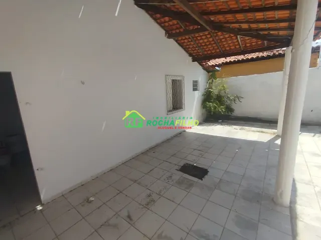 Casa com 150m² 2 quartos e 1 banheiro, para alugar, no bairro Parque Piauí em Teresina