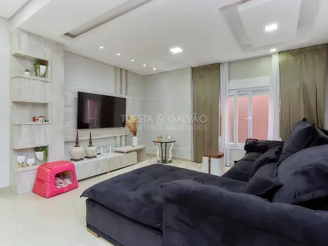 Casa com 204m² 3 quartos e 4 banheiros, à venda, no bairro Boqueirão em Curitiba