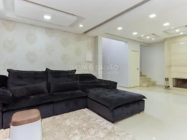 Casa com 204m² 3 quartos e 4 banheiros, à venda, no bairro Boqueirão em Curitiba